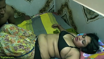 Desi village housewife gets super-naughty in real Indian romp with messy chatting and steamy Hindi movie