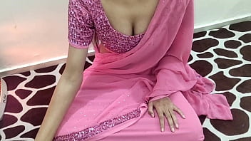 Indian housewife caught having fuck-fest in the kitchen in clear Hindi audio